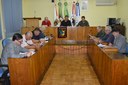 Vereadores aprovam projeto para pavimentação e aquisição de brinquedos Vereadores aprovam projeto para pavimentação e aquisição de brinquedos
